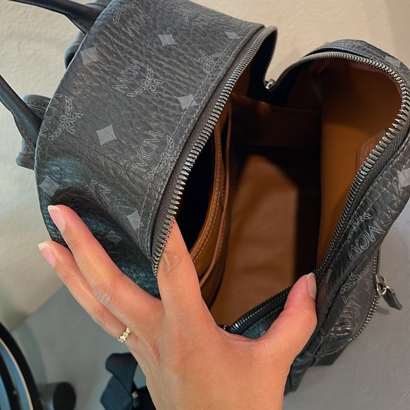 MCM Back Pack - Picture 10 of 11